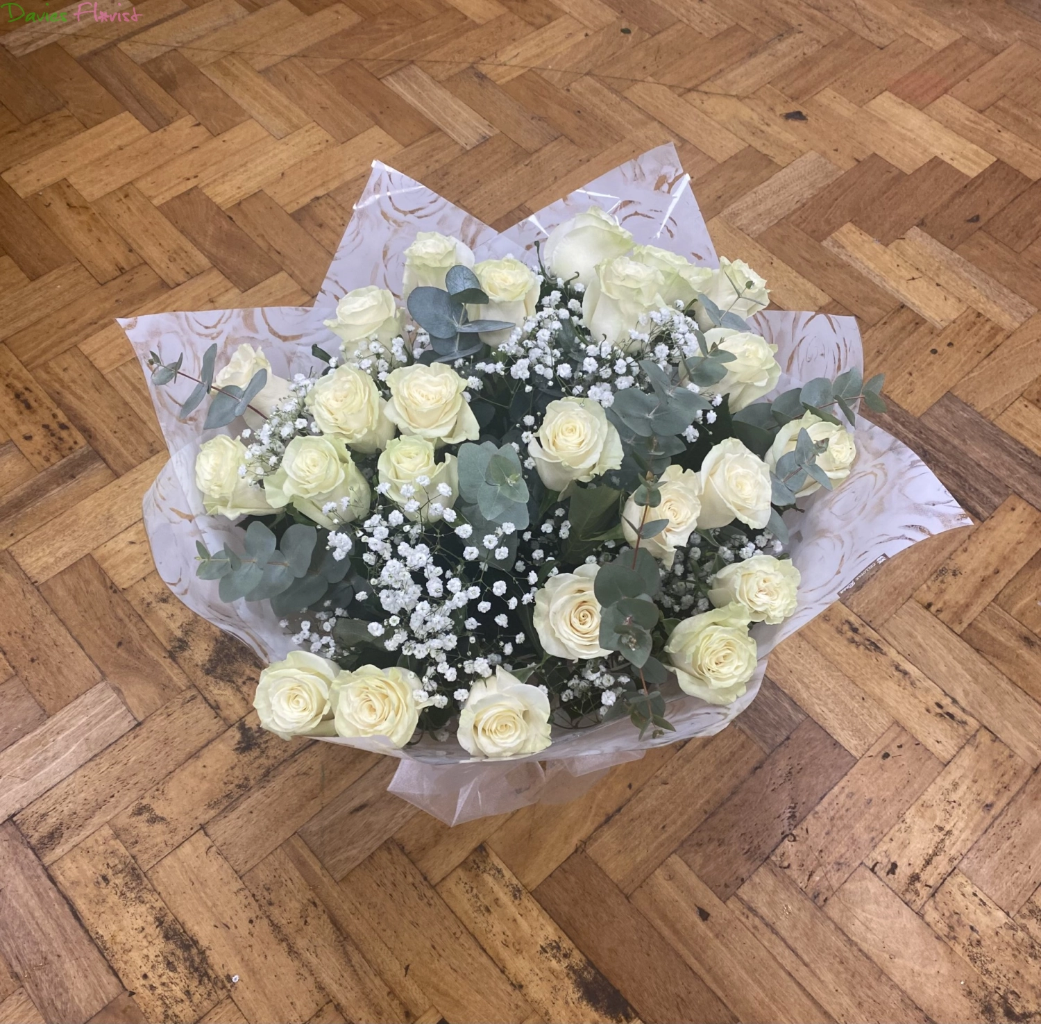 Classic White Rose Handtied