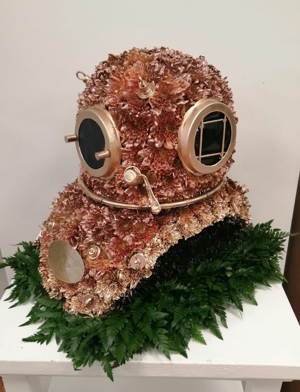 Divers Helmet