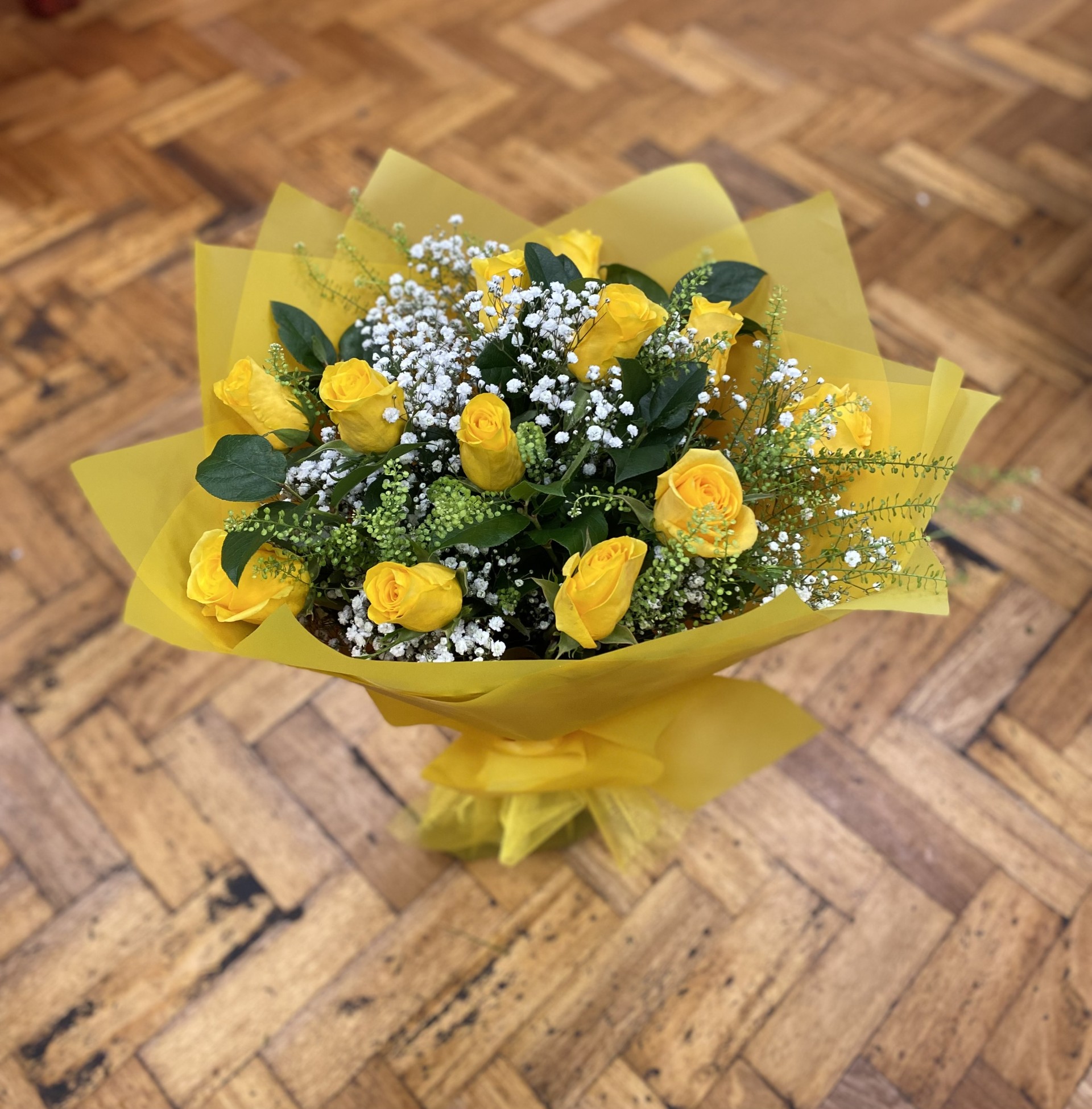 Classic Yellow Rose Handtied